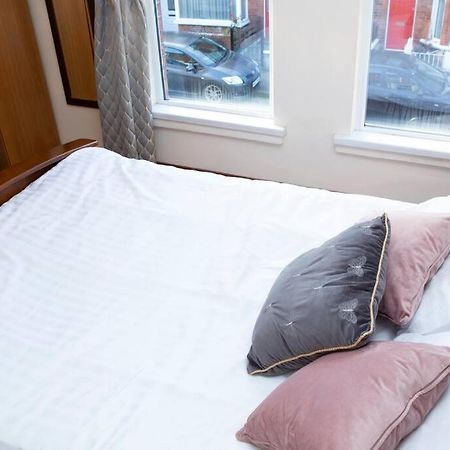 Cheerful 2 Bedroom House In The Heart Of Belfast Zewnętrze zdjęcie