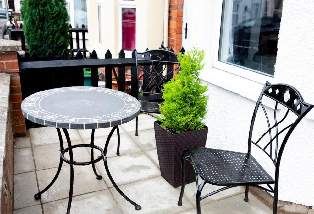 Cheerful 2 Bedroom House In The Heart Of Belfast Zewnętrze zdjęcie